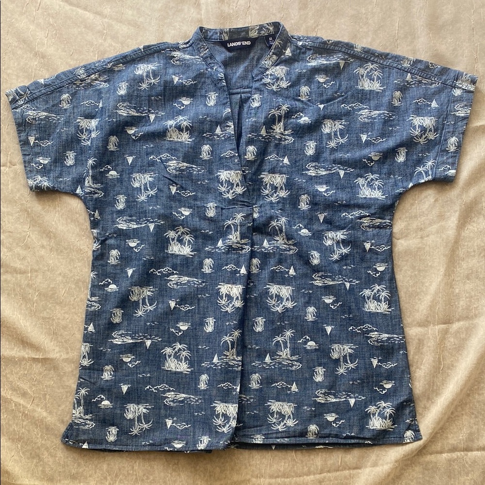 Lands' End Ladies Blue Short Sleeve Shirt w/Palm Trees & Sailboats Design. Sz M